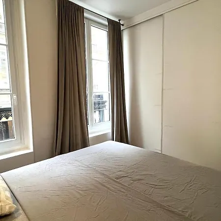 Goodguest Montorgueil Bail Mobilite Apartment